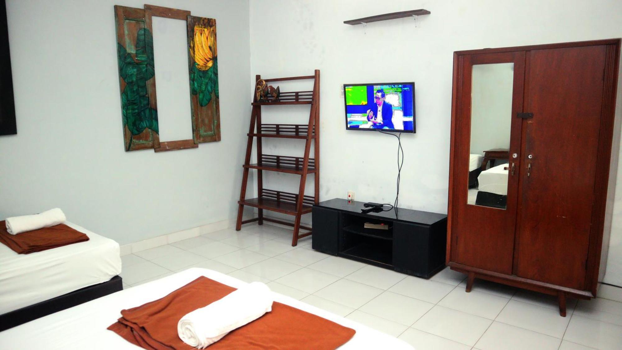 Budarno Homestay Kejayan Exterior foto
